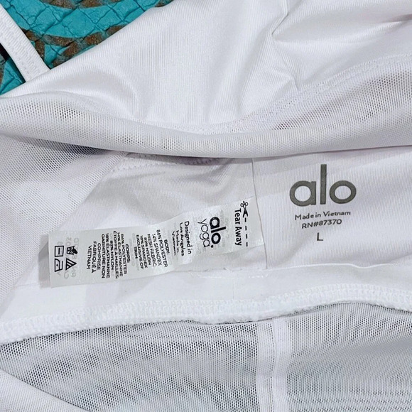 ALO Yoga Lavish Bra White Size L NWOT - Picture 3 of 8